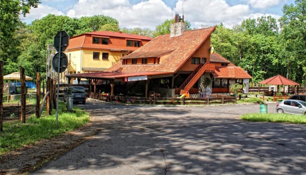 Gorzyń 匝亚德奥斯特旅馆酒店 外观 照片